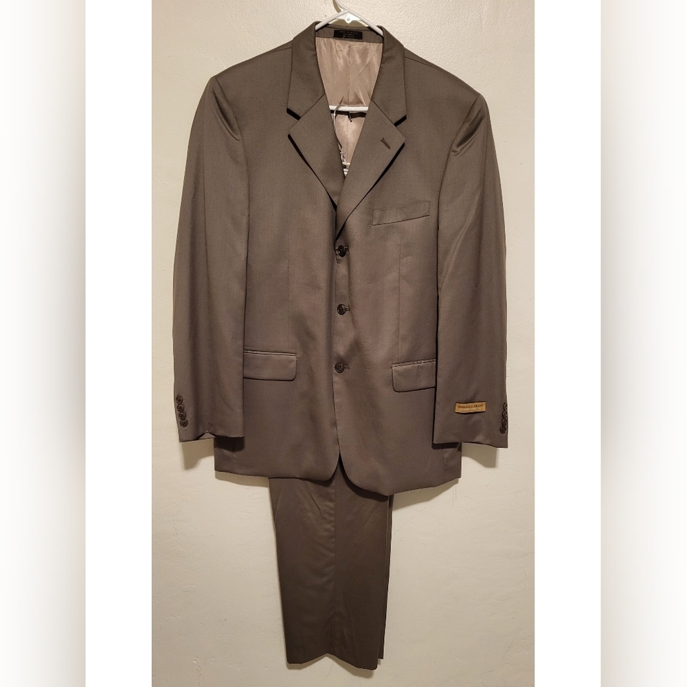 Men's Donald J Trump Luxury Separates Suit (Size 42R/W36,L30)